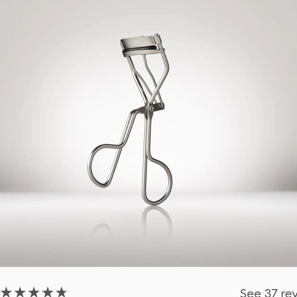 BNIB Ergonomic Eyelash Curler